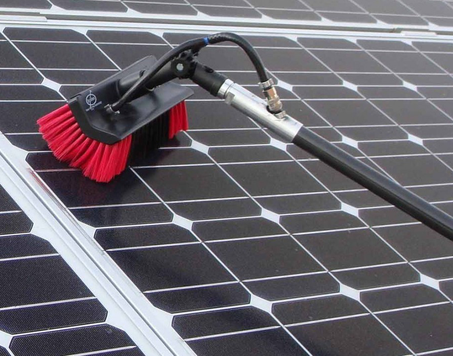 bagaimana untuk mengekalkan dan membersihkan panel solar anda